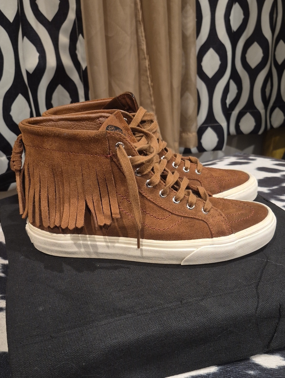 Vans Brown Suede High-Top Sneakers with Fringe. Sz. 7 MEN 8.5WOMEN
